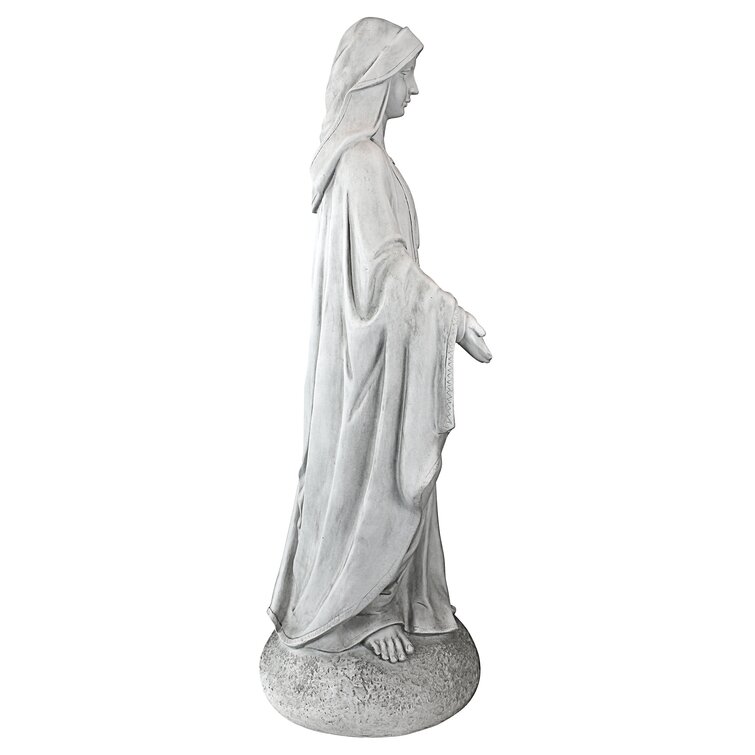 Madonna of Notre Dame Garden Grand Statue